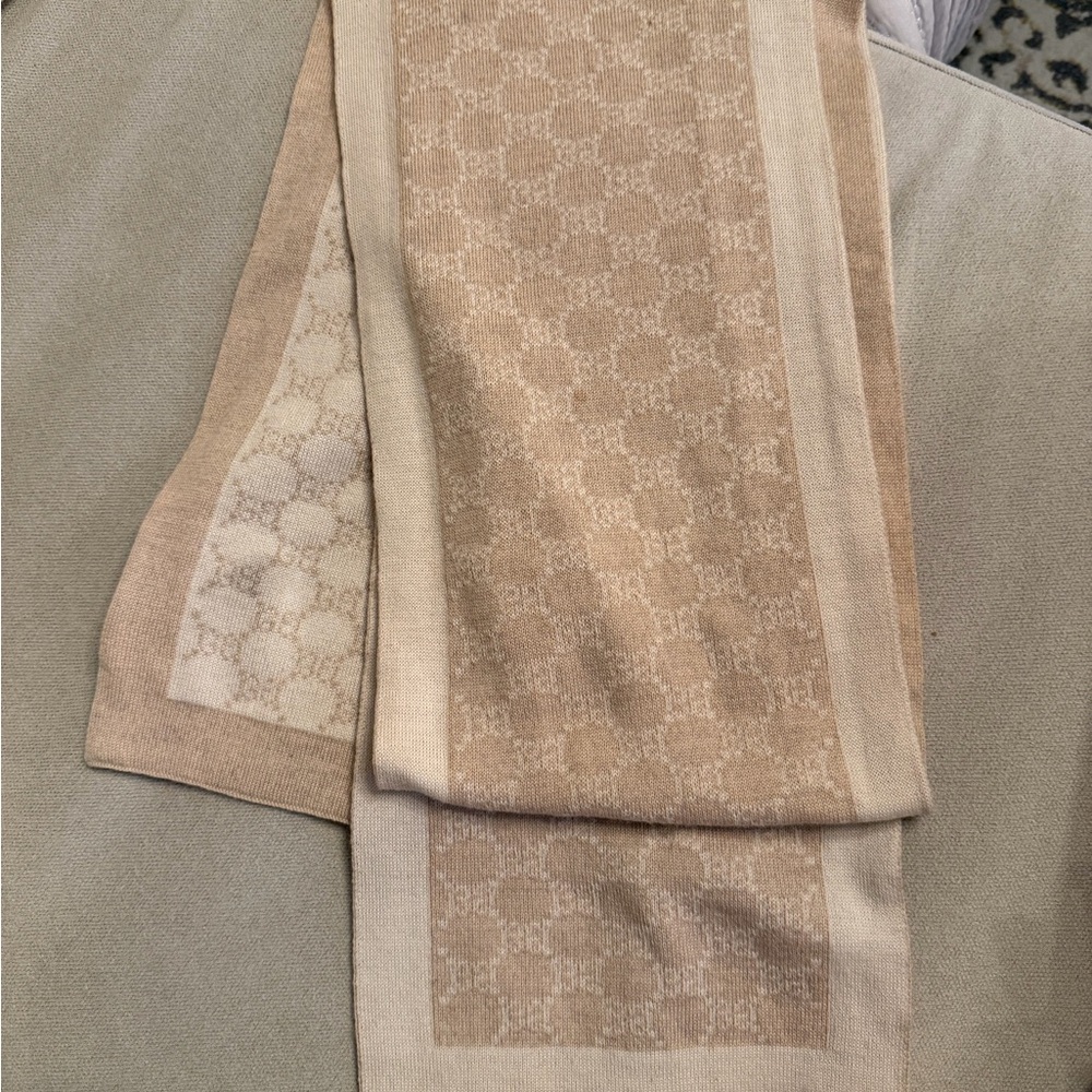 Gucci Beige Monogram Scarf